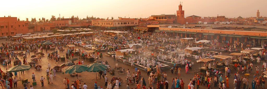 stationnez votre voiture de location près de jamaa el fna marrakech